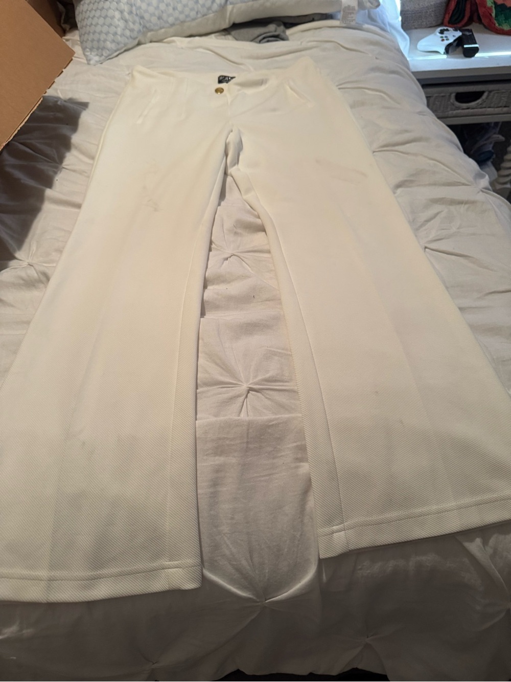Soho White Textured Pencil Skirt